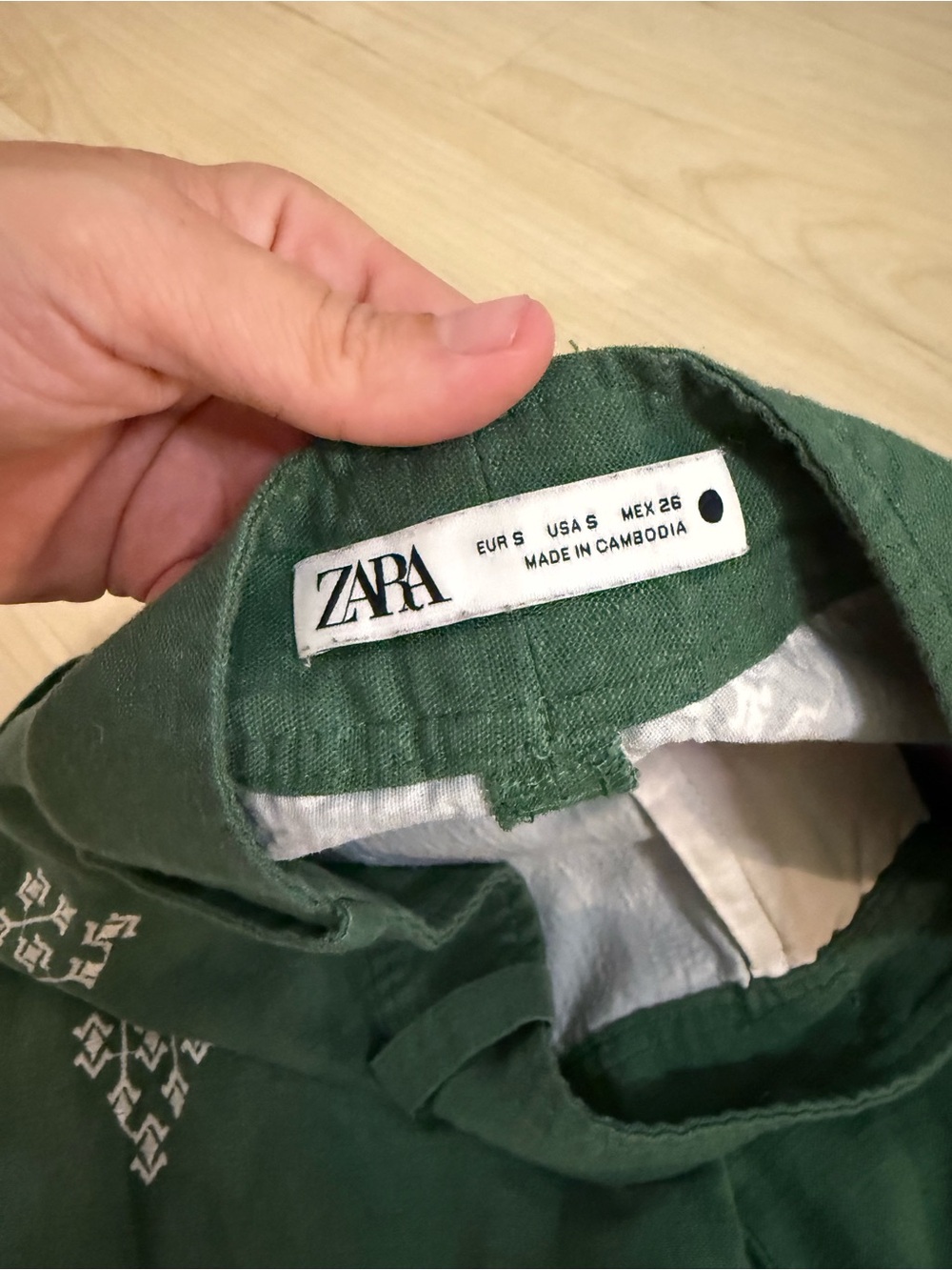 Zara Dark Green linen blend Pants with White Geometric Print - Picture 3 of 4